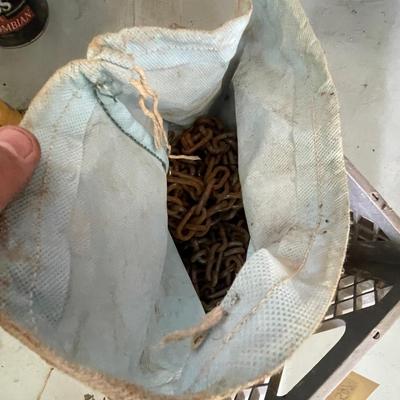 Crate full of Metal Chain - Heavy