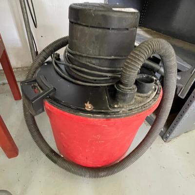 Craftsman Shop Vac w/attachments as shown