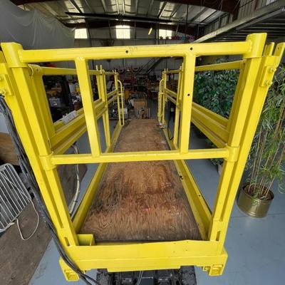 Mark Industries Yellow Industrial Scissor Lift w/all brand new batteries