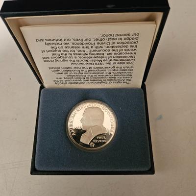 Paul revere coin America revolution Bicentennial