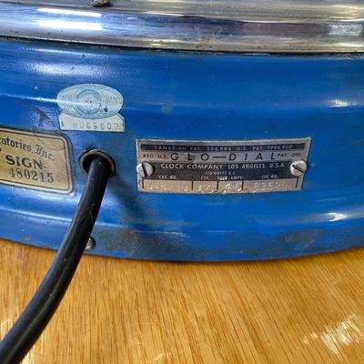 Vintage "Glo-Dial" Clock - Moffat's Manteca Fed Beef -  Working!