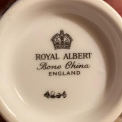Cups and saucers