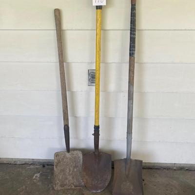 3 Shovels