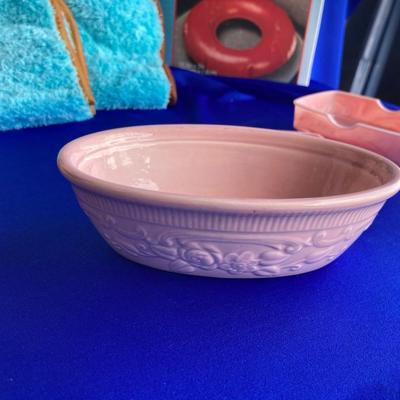 SUPER COOL VINTAGE COUNSELOR PINK SCALE WITH MATCHING WASTE BASKET & SOAP DISHES AND MORE