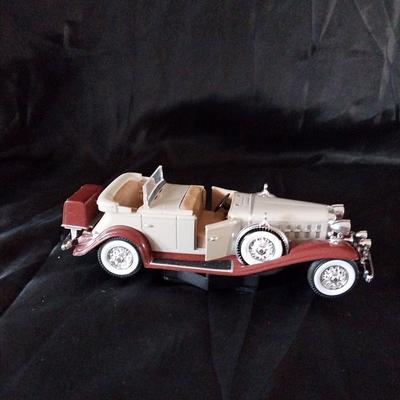 DIECAST  DISPLAY CARS