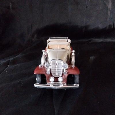 DIECAST  DISPLAY CARS