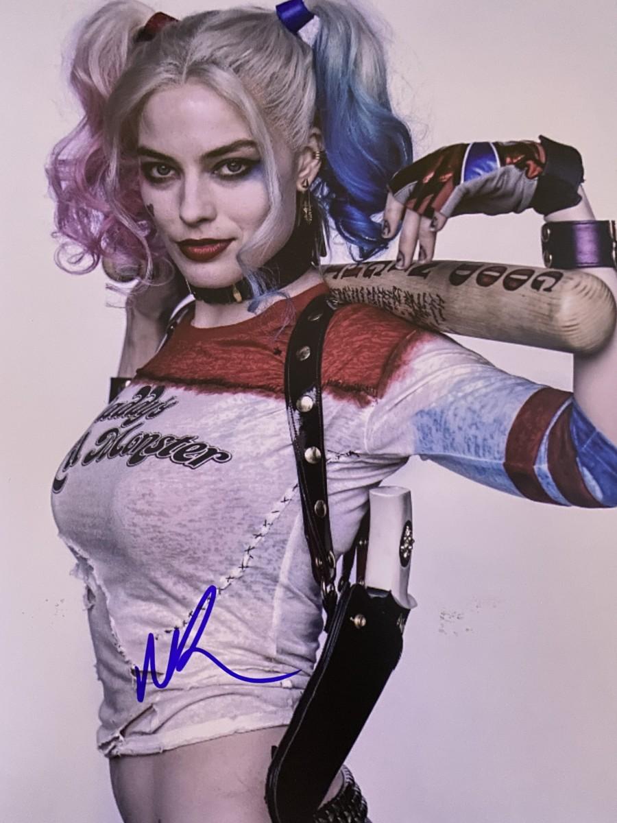 Harley Quinn: Birds of Prey Margot Robbie signed movie photo