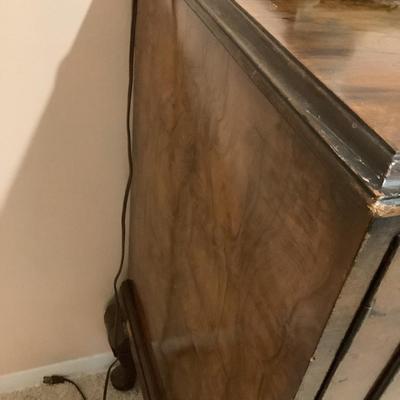 Gorgeous sideboard, good size not too big, not too small 61"L 20"depth 36"H