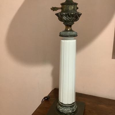 Porcelain and metal Table lamp with inline switch 37