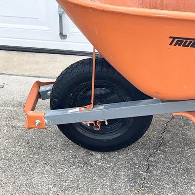 TRUE TEMPER ~ Steel Wheelbarrow