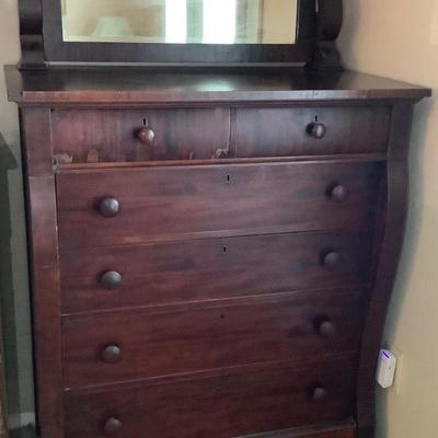 Bachelor's Chest, chest of drawers with beveled mirror, pin & cove, 6 drawers 40