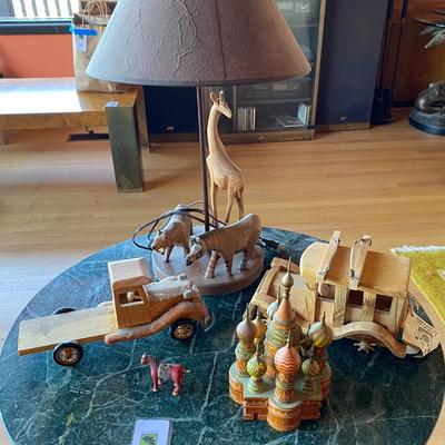 Lot of wood pieces