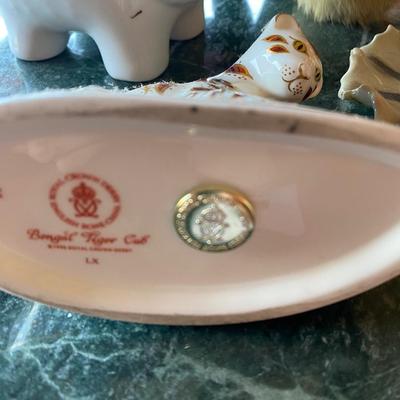 Royal Crown Derby Bengal Tiger paperweight