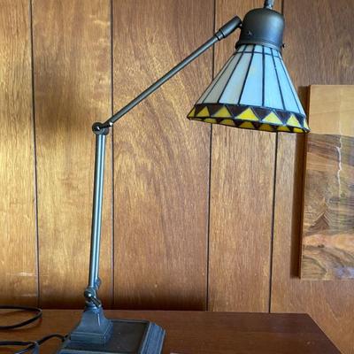 Tiffany style Stained glass lamp