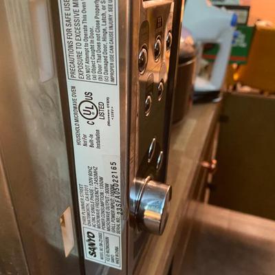 Sanyo microwave