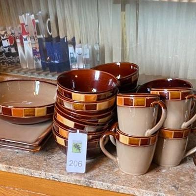 Elite dinnerware,