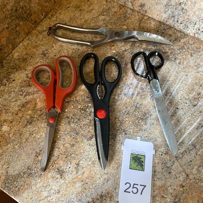 Several scissors