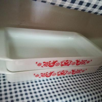 2 PYREX BAKING DISHES AND A CORNING WARE LOAF PAN