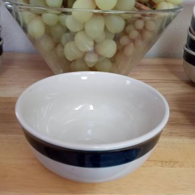 GLASS BOWL WITH RUBBER GRAPES AND PERFECT SIZE CEREAL BOWLS