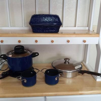 ELECTRIC STEAMER, TEMP-TATIONS BAKING DISH, SKILLET AND 2 SMALL PANS