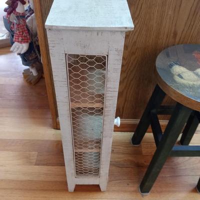 LITTLE ROOSTER CABINET AND STOOL