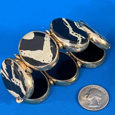 BOLD ARTSY SEGMENT BRACELET