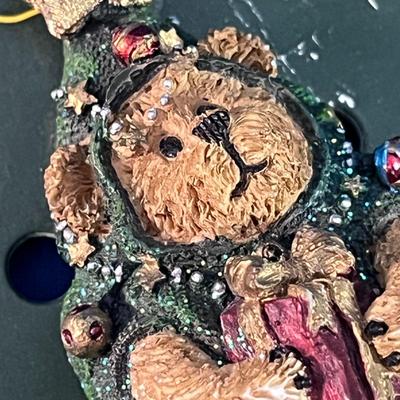 BEARWEAR BEAR CHRISTMAS TREE PIN w/ SPRINGY FEET