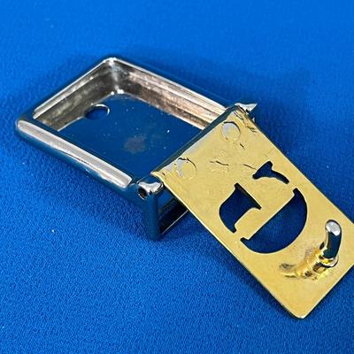 LETTER â€œGâ€ BELT BUCKLE MODERN STYLING ITALY