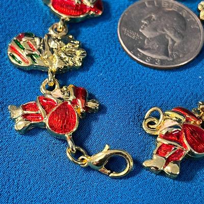 SANTA GIFTS CHARM BRACELET ENAMELED AREAS 