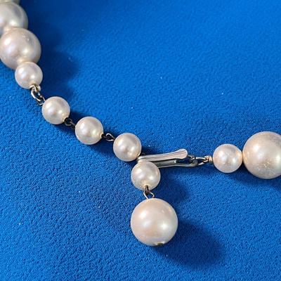 VINTAGE PEARLY NECKLACE OVERSIZED FAUX PEARLS