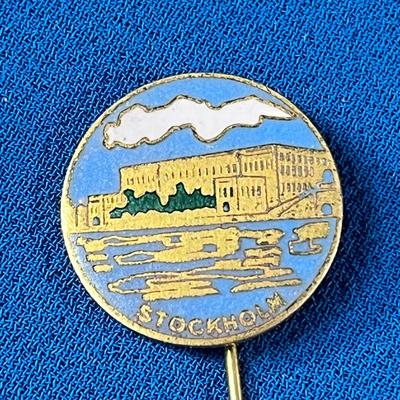 VINTAGE â€œSTOCKHOLMâ€ ENAMELED STICK PIN