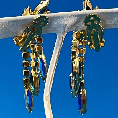 ELEGANT ELONGATED BLUE RHINESTONE EARRINGS