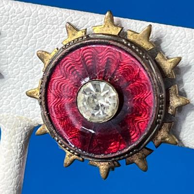 VINTAGE EARRINGS CRANBERRY COLORED RING AROUND RHINESTONE CENTER