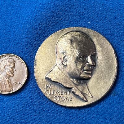 VINTAGE W. CLEMENT STONE MEDALLION