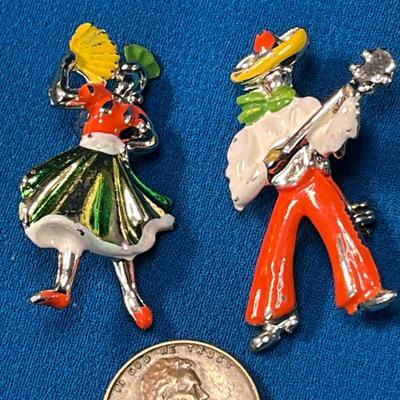 VINTAGE FIESTA DANCERS PAIR