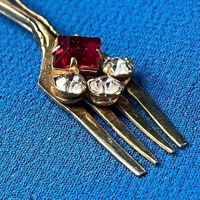 VINTAGE BEJEWELED FORK PIN