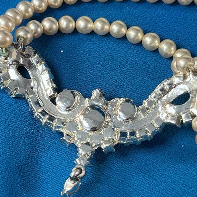 EXQUISITE RHINESTONE AND PEARL BALLROOM NECKLACE 