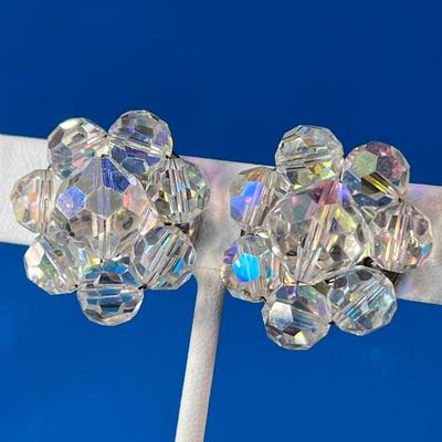 FACETED CRYSTAL CLUSTER STYLE EARRINGS ELEGANT STYLE