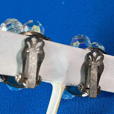 FACETED CRYSTAL CLUSTER STYLE EARRINGS ELEGANT STYLE