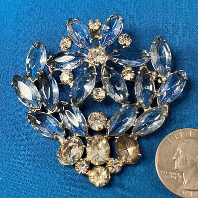 FAB LARGE VINTAGE RHINESTONE FLORAL BROOCH KRAMER STERLING