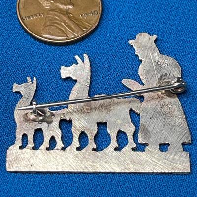 PERU? STERLING LLAMAS & HERDER PIN 