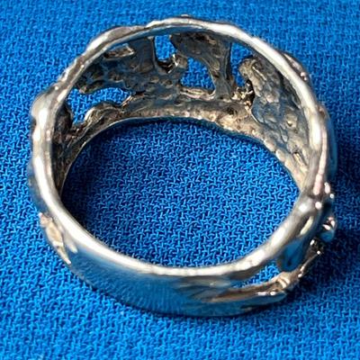 INTERESTING STERLING AFRICAN WILDLIFE RING 