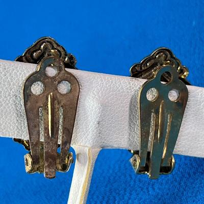 OLD FASHIONED STYLE FANCY EARRINGS