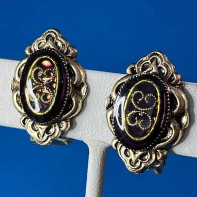 OLD FASHIONED STYLE FANCY EARRINGS