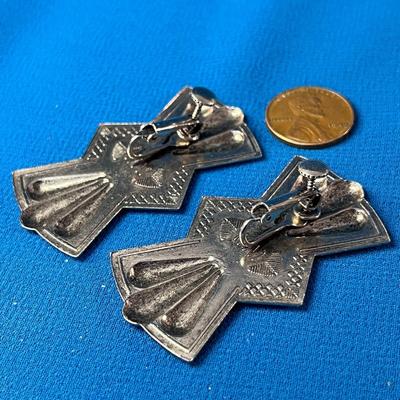 BIG NATIVE AMERICAN STYLE SILVER TONE EARRINGS GEOMETRICAL PATTERN