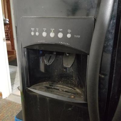 Refigerator