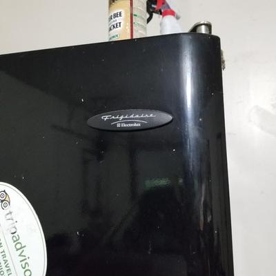 Refigerator