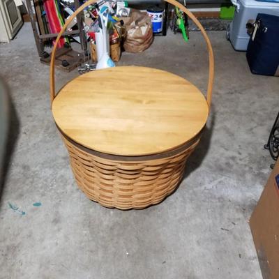 Extra Large Longaberger Basket with Lid