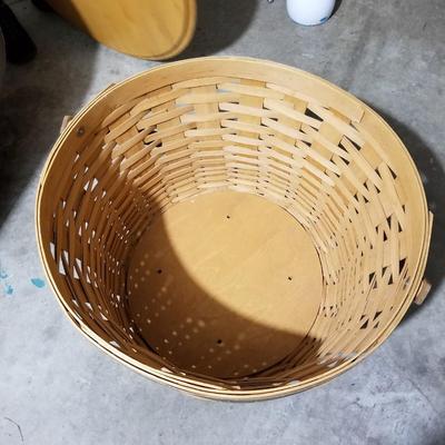 Extra Large Longaberger Basket with Lid