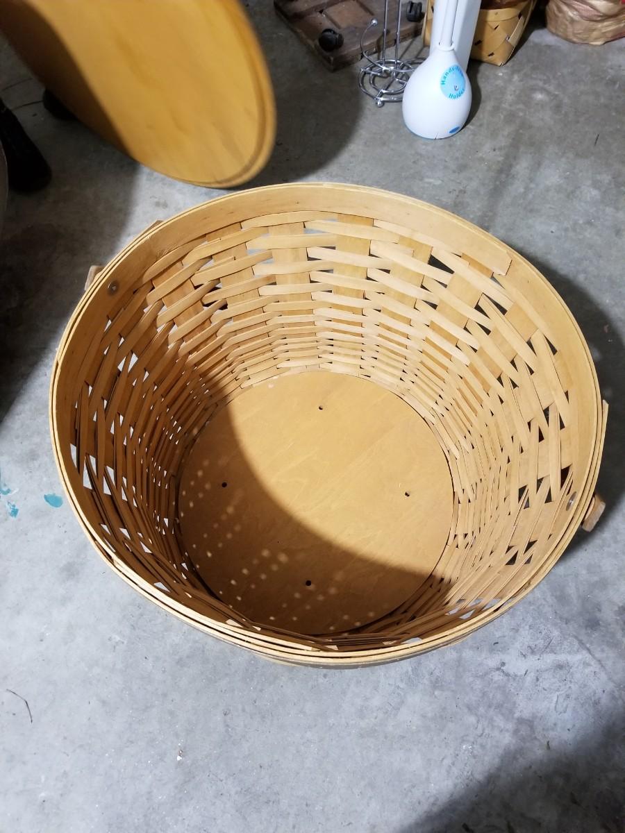 Extra Large Longaberger Basket with Lid